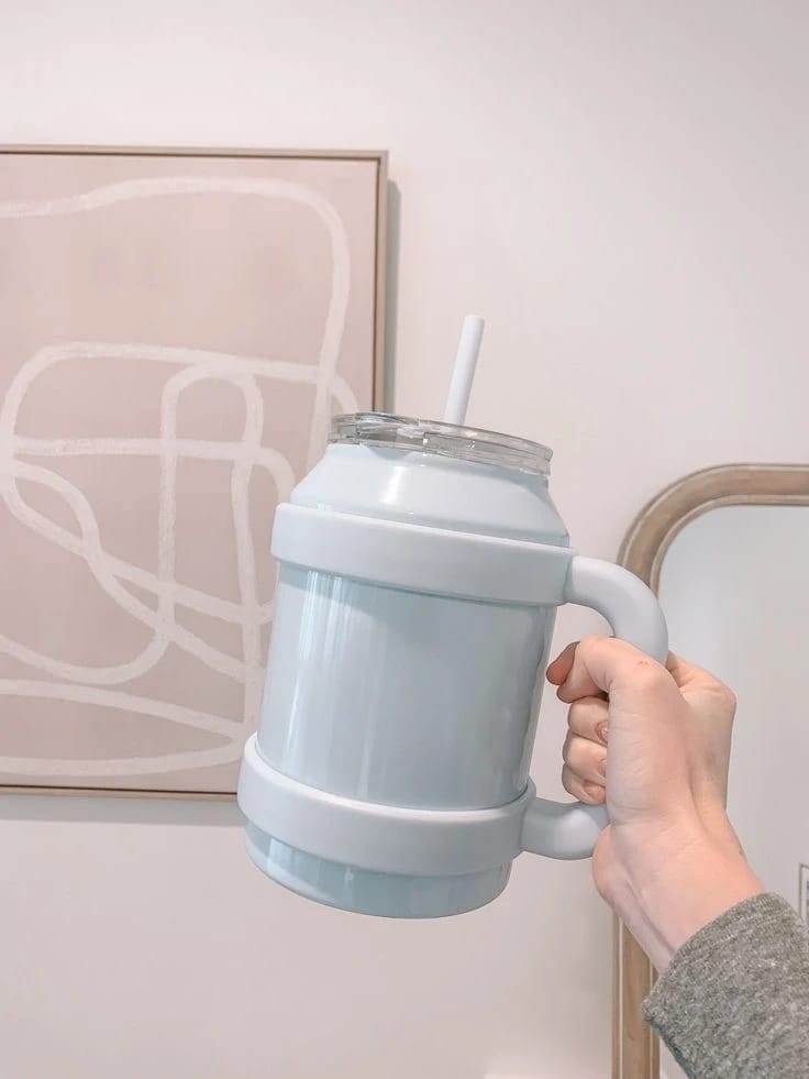 High-Capacity Barrel Insulated Mug - Wide-Body Stainless Steel Travel Tumbler with Oversized Handle and Clear Straw Lid